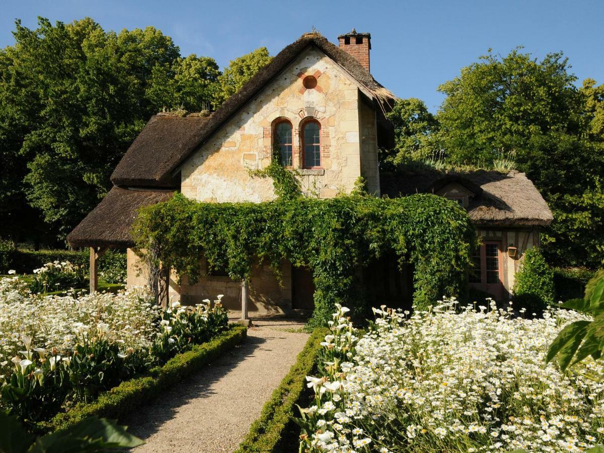 Les Petits Apparts Versailles Eksteriør billede